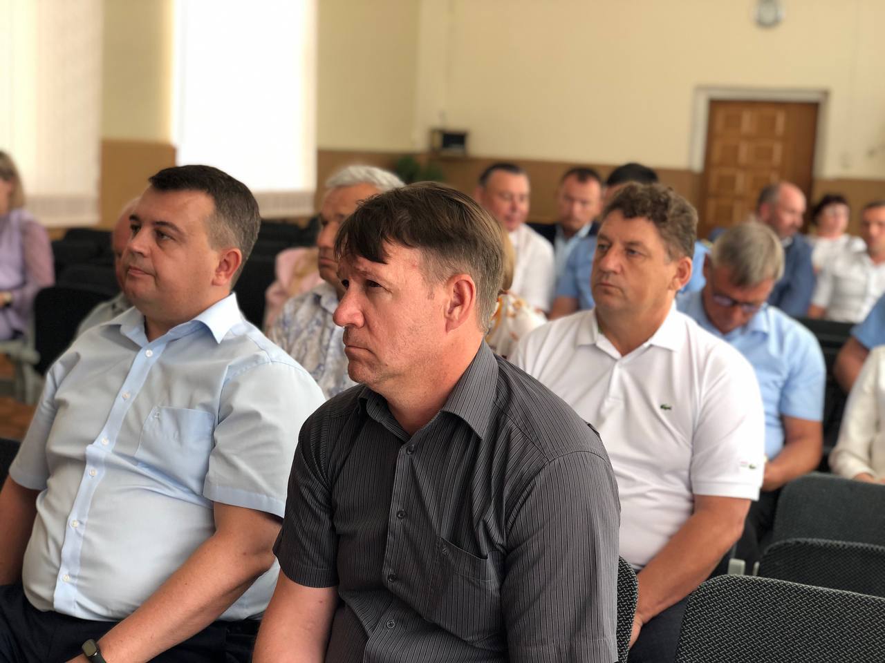 В Питерском районе прошло зональное совещание, посвященное подготовке к отопительному сезону, под председательством заместителя министра строительства и ЖКХ Александра Мышева.