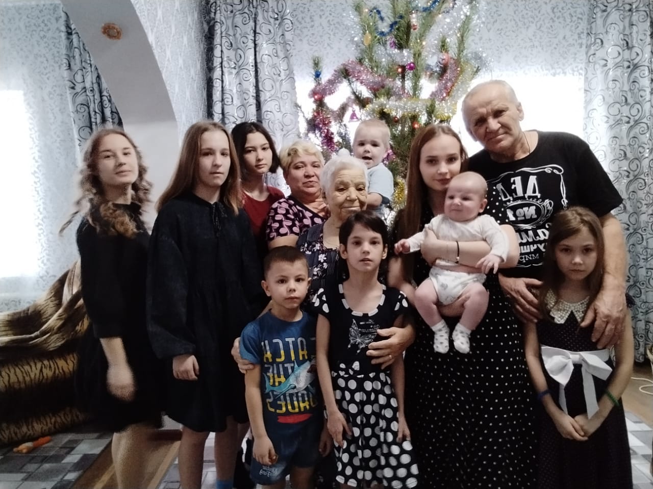 В Министерстве образования области подведены итоги областного конкурса «Успешная замещающая семья».