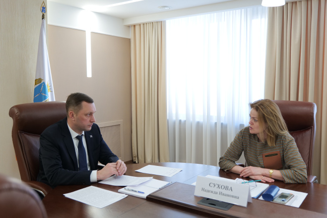 Губернатор Роман Бусаргин встретился с региональным уполномоченным по правам человека Надеждой Суховой.