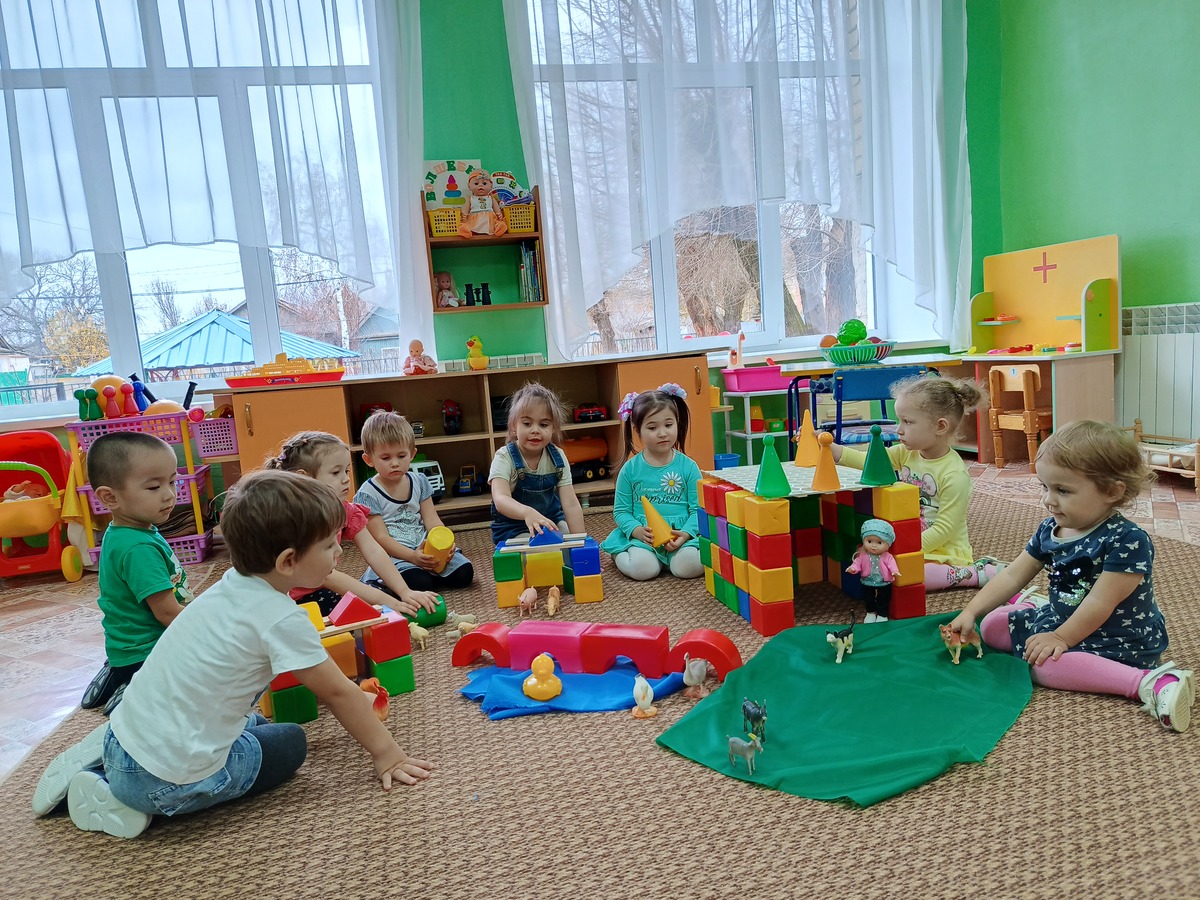 Уважаемые воспитатели, работники детских садов и ветераны дошкольного образования Новоузенского района!.