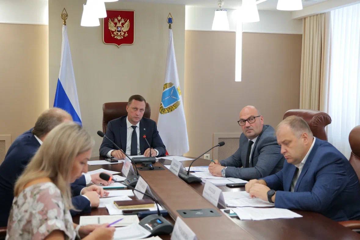 Губернатор обсудил с главами муниципалитетов подготовку к отопительному сезону.