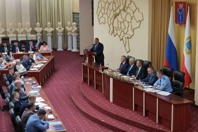 Роман Бусаргин поручил провести ревизию аппаратов КТ и МРТ.