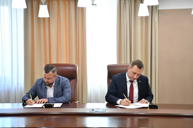 Два инвестора планируют вложить в строительство предприятий в Саратовской области свыше 1,7 млрд рублей.