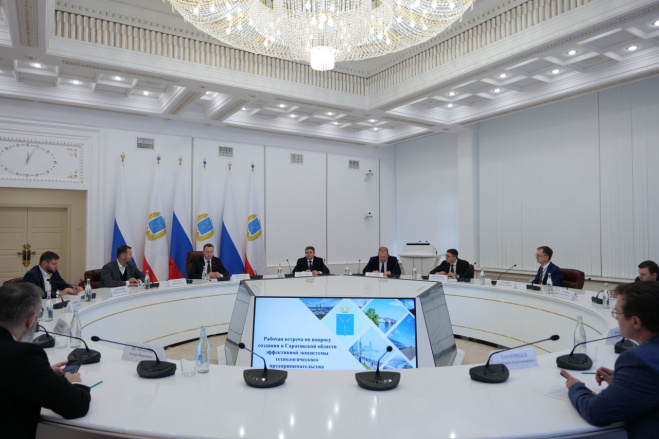 Роман Бусаргин встретился с заместителем председателя правления по региональному развитию «Сколково».
