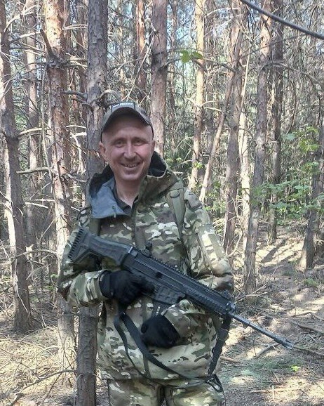 Жители Новоузенского района простились с погибшим участником специальной военной операции Ждановым Дмитрием Викторовичем.