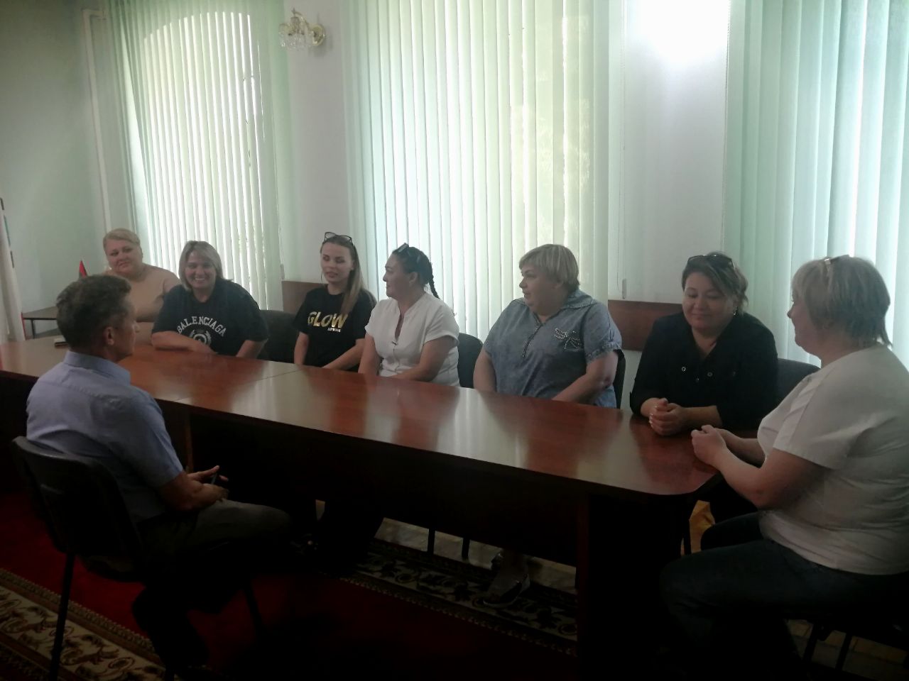 Встреча главы с «Народным коллективом» вокальный ансамбль «Русская песня».