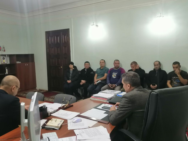 Встреча главы района с руководителями предприятий агропромышленного комплекса. Встреча главы района с руководителями предприятий агропромышленного комплекса.