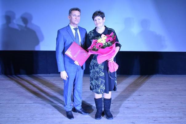 Праздничный концерт, посвященный международному Дню матери «Материнской любви волшебство». Праздничный концерт, посвященный международному Дню матери «Материнской любви волшебство».