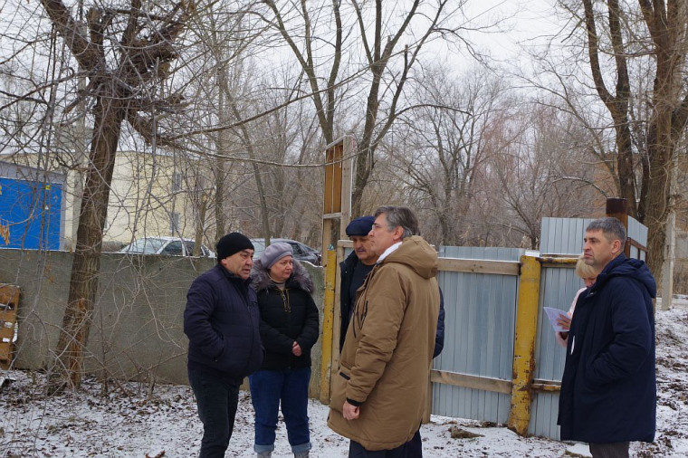 Продолжается строительство новой поликлиники. Продолжается строительство новой поликлиники.