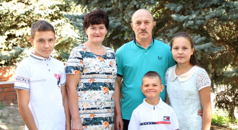 Жительница села Куриловки Наталья Гальцева награждена Почётным знаком губернатора «За достойное воспитание детей». Жительница села Куриловки Наталья Гальцева награждена Почётным знаком губернатора «За достойное воспитание детей».